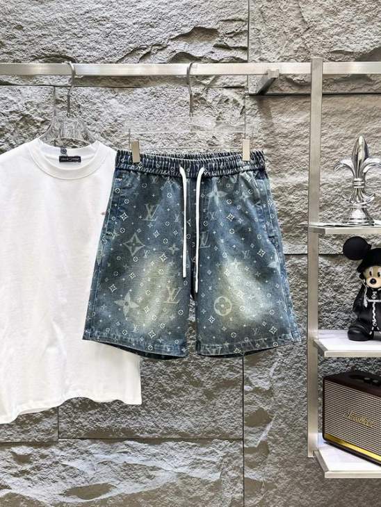 Picture of LV Short Pants _SKULVM-3XLxetr1318308